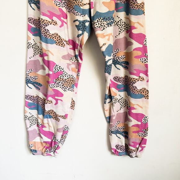 Sundry Animal Print Camo Sweatpants Pink Size 4 - Picture 4 of 7